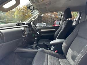 Toyota Hilux 2.4GD-6 Xtra cab Raider manual - Image 9