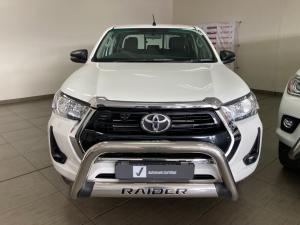 Toyota Hilux 2.4GD-6 double cab Raider manual - Image 4