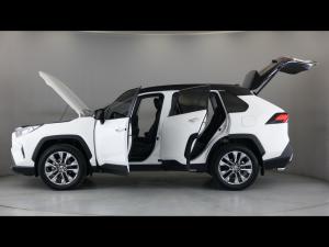 Toyota RAV4 2.0 VX - Image 11