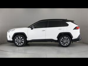 Toyota RAV4 2.0 VX - Image 17