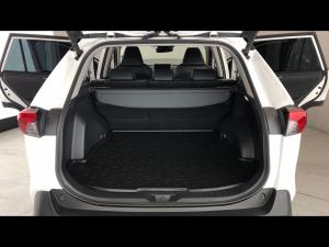 Toyota RAV4 2.0 VX - Image 18