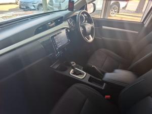 Toyota Hilux 2.8GD-6 double cab Raider auto - Image 7