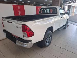 Toyota Hilux 2.4GD-6 single cab Raider manual - Image 2