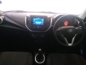 Toyota Vitz 1.0 XR manual - Image 6