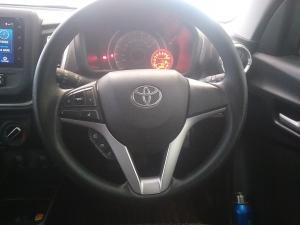 Toyota Vitz 1.0 XR manual - Image 8