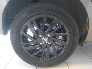 Toyota Vitz 1.0 XR manual - Image 17