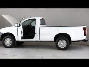 Isuzu D-Max Gen 6 250 single cab Fleetside safety - Image 11