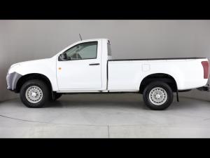 Isuzu D-Max Gen 6 250 single cab Fleetside safety - Image 17
