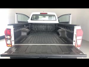 Isuzu D-Max Gen 6 250 single cab Fleetside safety - Image 18
