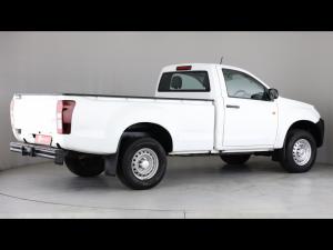 Isuzu D-Max Gen 6 250 single cab Fleetside safety - Image 2