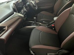 Toyota Starlet Cross 1.5 XR manual - Image 7