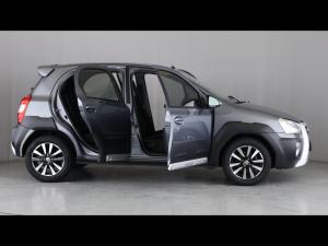 Toyota Etios Cross 1.5 Xs - Image 15
