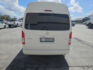 Toyota Hiace 2.5D-4D bus 14-seater GL - Image 5