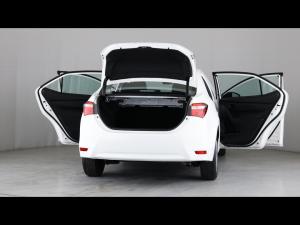 Toyota Corolla Quest 1.8 Plus manual - Image 9