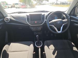 Toyota Vitz 1.0 XR manual - Image 6
