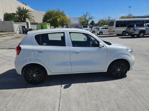 Toyota Vitz 1.0 XR manual - Image 3