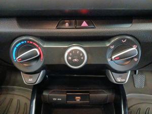 Kia Rio hatch 1.2 LS - Image 16