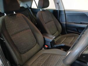 Kia Rio hatch 1.2 LS - Image 17