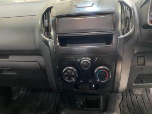 Isuzu D-MAX 250C S/C - Image 9