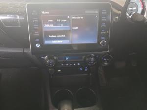 Toyota Hilux 2.8 GD-6 Raider 4X4 automaticD/C - Image 15