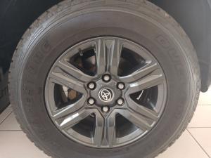 Toyota Hilux 2.8 GD-6 Raider 4X4 automaticD/C - Image 24