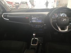 Toyota Hilux 2.8 GD-6 Raider 4X4 automaticD/C - Image 6