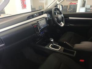 Toyota Hilux 2.8 GD-6 Raider 4X4 automaticD/C - Image 7