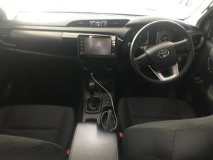 Toyota Hilux 2.4 GD-6 RB Raider automaticS/C - Image 6