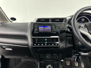 Honda WR-V 1.2 Comfort - Image 15