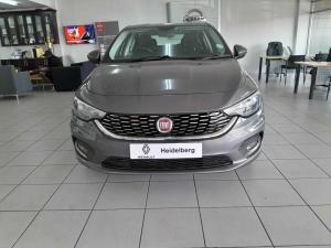 Fiat Tipo 1.6 Easy automatic - Image 2