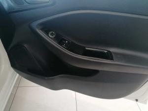 Hyundai i20 1.2 Motion - Image 15