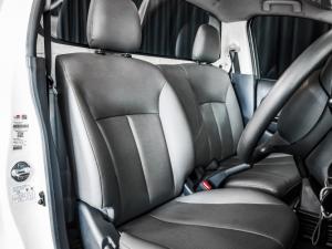 Mitsubishi Triton 2.4DI-D single cab GL - Image 10