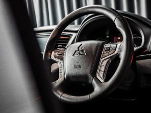 Mitsubishi Triton 2.4DI-D double cab 4x4 auto - Image 11