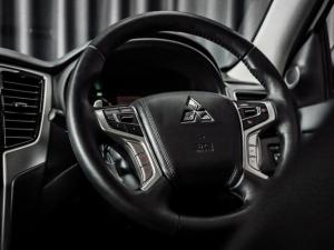 Mitsubishi Triton 2.4DI-D double cab 4x4 auto - Image 17