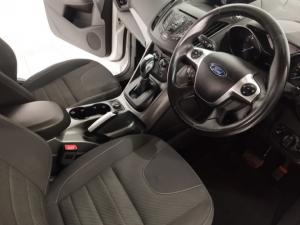 Ford Kuga 1.5T Ambiente auto - Image 10