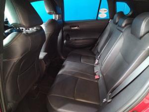 Toyota Corolla Cross 1.8 Hybrid XS - Image 11