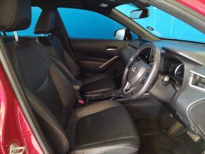 Toyota Corolla Cross 1.8 Hybrid XS - Image 13