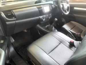 Toyota Hilux 2.4GD single cab S (aircon) - Image 9