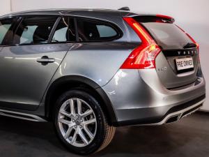 Volvo V60 Cross Country D4 AWD Inscription - Image 12