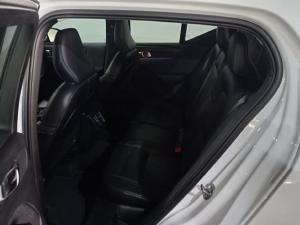 Volvo XC40 B4 Plus Dark - Image 9