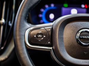 Volvo XC60 B5 AWD Essential - Image 19