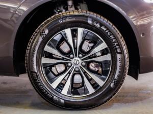 Volvo XC60 B5 AWD Essential - Image 4