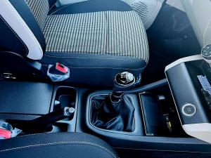 Renault Triber 1.0 Intens auto - Image 13