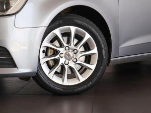 Audi A3 Sportback 1.4TFSI S auto - Image 3