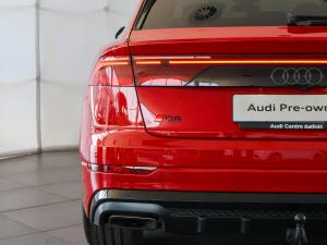 Audi Q8 55TFSI quattro Black Edition - Image 13