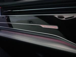 Audi Q8 55TFSI quattro Black Edition - Image 25