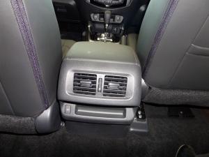Nissan Navara 2.5DDTi double cab LE Plus - Image 9