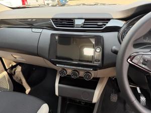 Renault Triber 1.0 Zen manual - Image 14