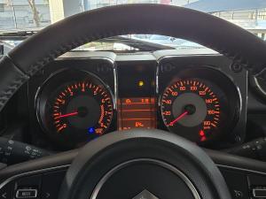 Suzuki Jimny 1.5 GLX AllGrip 3-door manual - Image 11