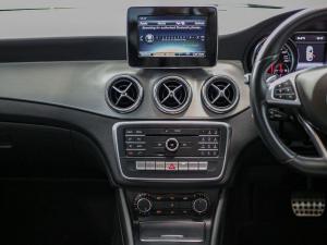 Mercedes-Benz CLA CLA200 AMG Line auto - Image 11